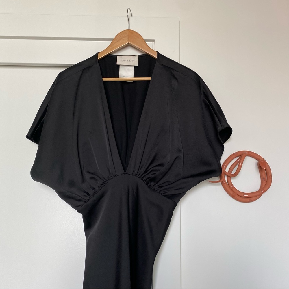 BHLDN Anthropologie Leila DeepV flutter sleeve satin gown in black size 6